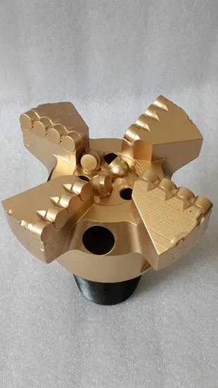 Outils d'extraction de carbure pour l'industrie du forage au diamant